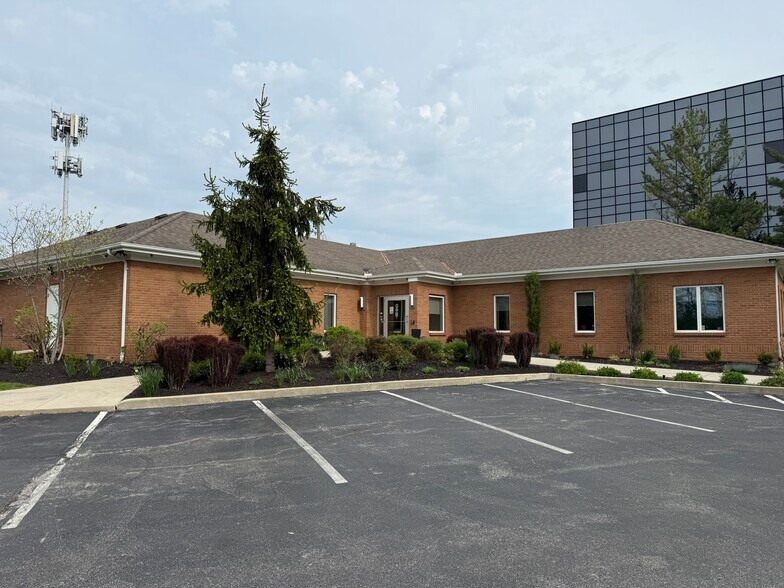 More Photos Of 480 Colonial Pky, Columbus Medical For Lease