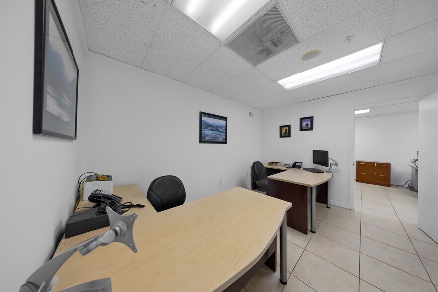 More Photos Of 10800 NW 21st St, Miami Warehouse For Sale