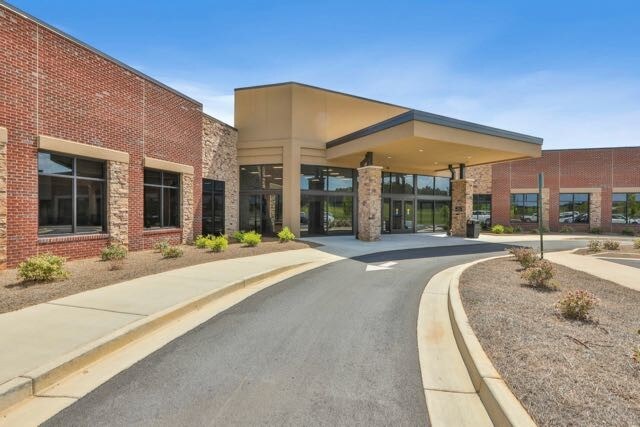 Primary Photo Of 1075 Bandy Pky, Locust Grove Medical For Lease