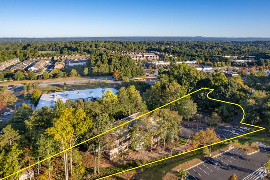 More Photos Of 4898 S Old Peachtree Rd, Peachtree Corners Office For Sale