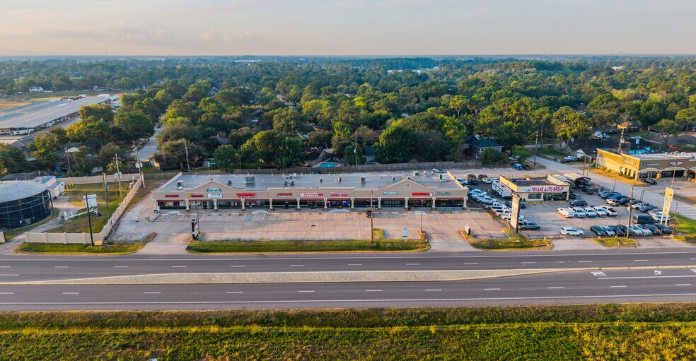 More Photos Of 4915 Fm 2920 Rd, Spring Unknown For Lease