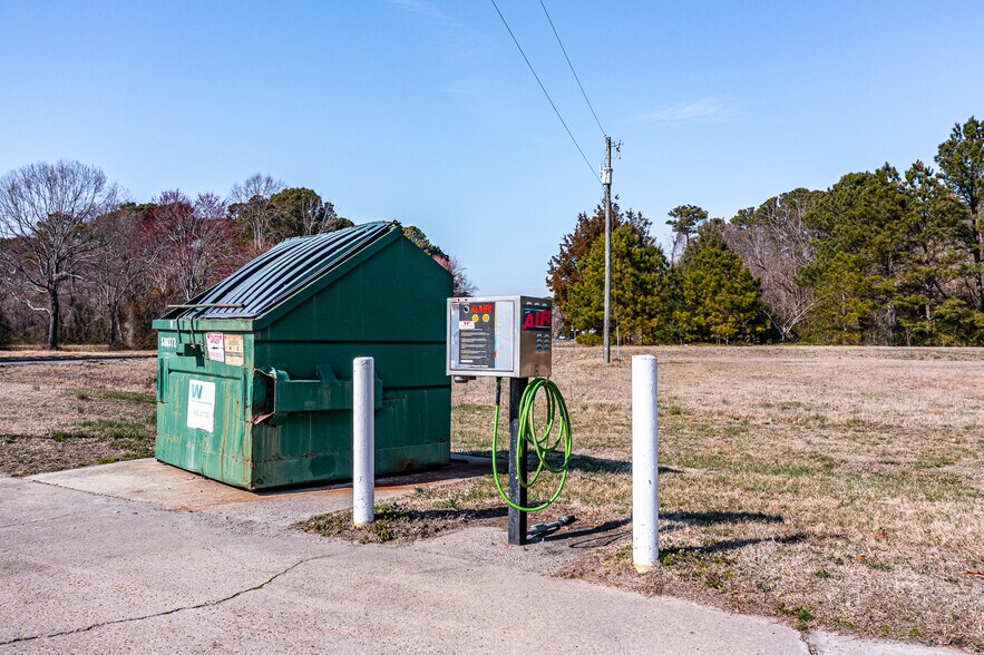 More Photos Of 1843 George Washington Memorial Hwy, Gloucester Point Carwash For Sale