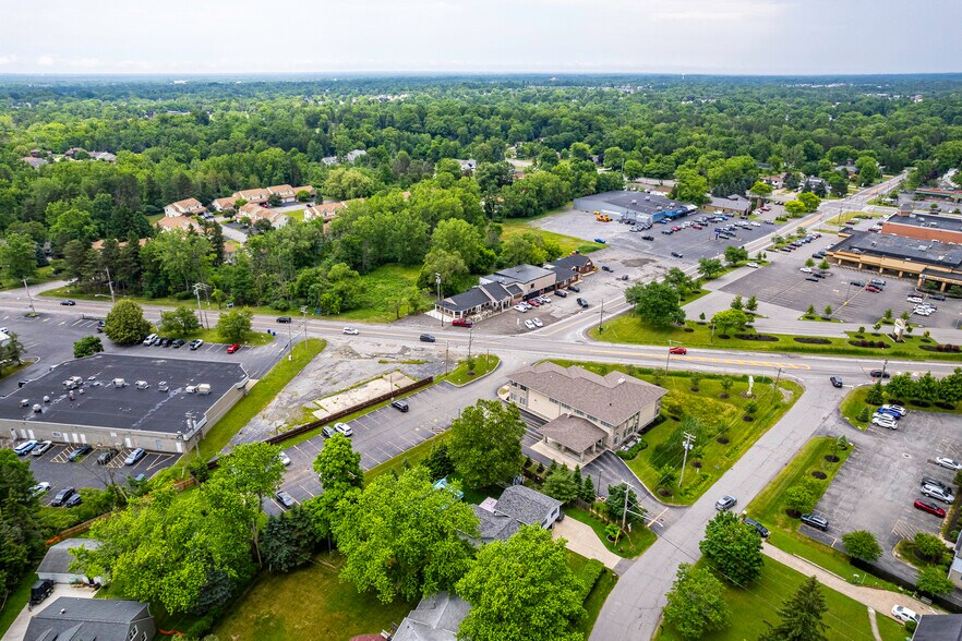 More Photos Of 3020 Orchard Park Rd, Buffalo Office For Sale