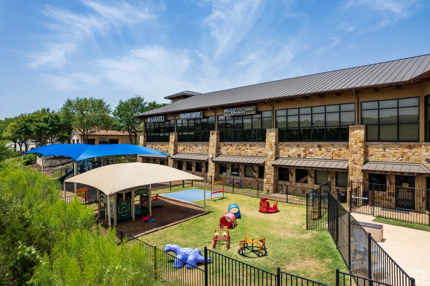 More Photos Of 4308 N Quinlan Park Rd, Austin Storefront Retail Office For Sale