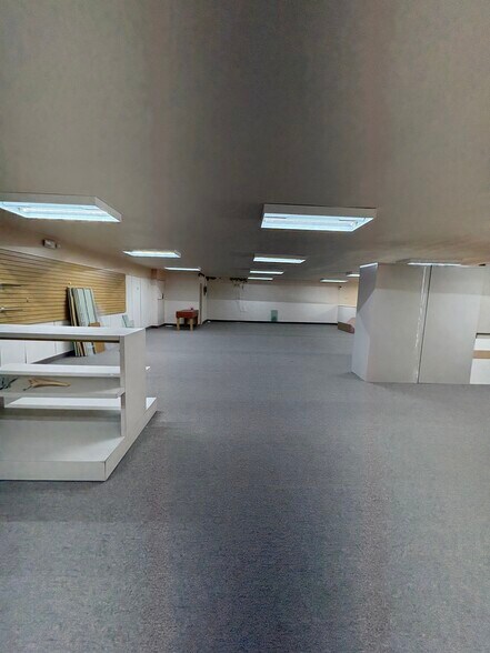 More Photos Of 363 Aultman St, Ely General Retail For Sale