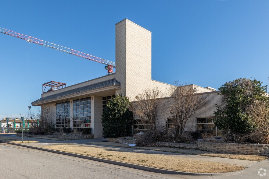 More Photos Of 1324 N Broadway Dr, Oklahoma City Medical For Sale
