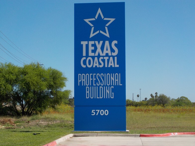 More Photos Of 5700 N Exp 77/83, Brownsville Medical For Lease