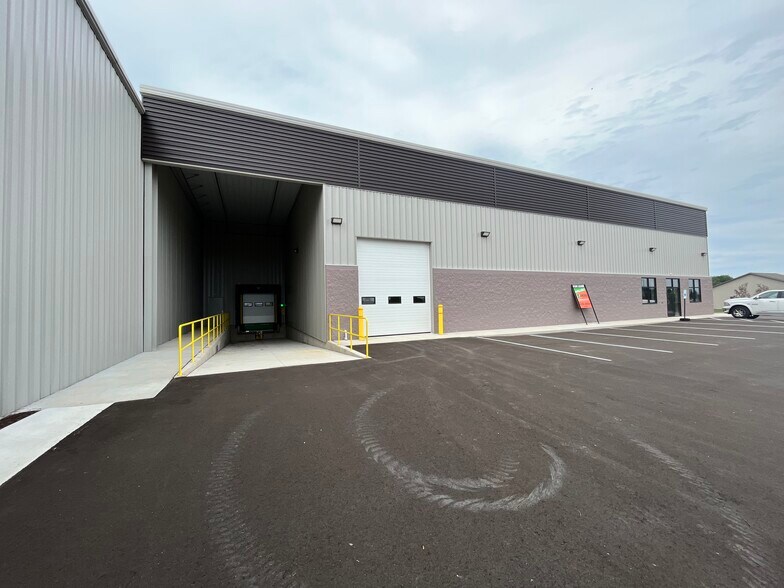 More Photos Of N1266 Technical Dr, Greenville Industrial For Lease