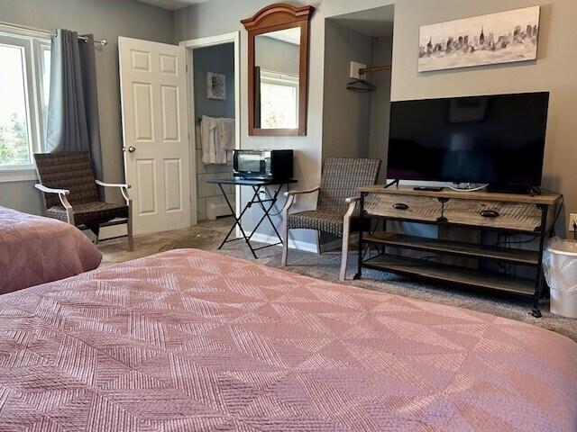 More Photos Of 35 State Rd, Phillipston Hotel For Sale