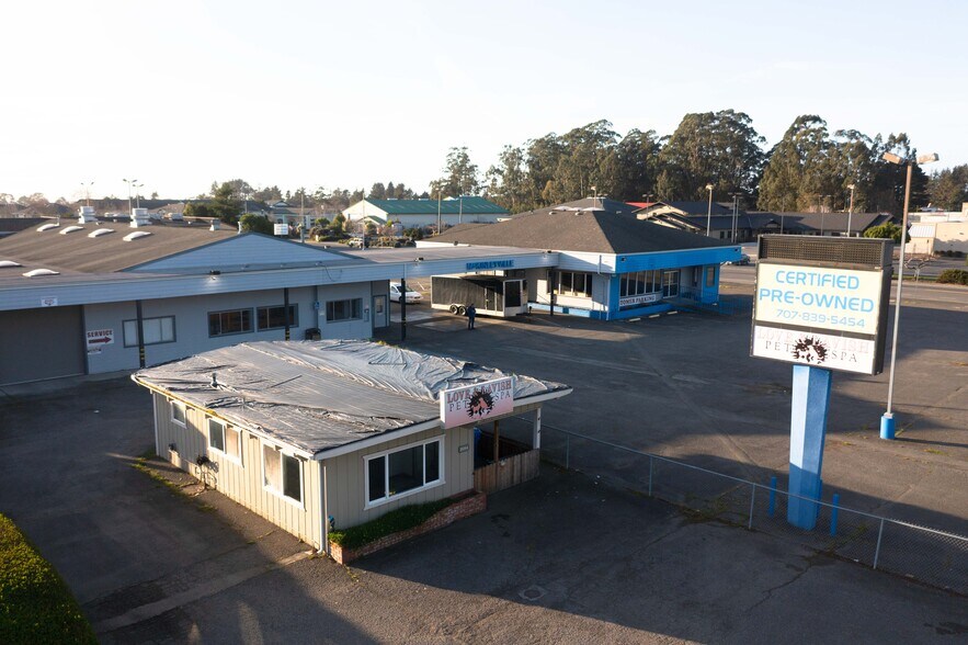 More Photos Of 1900 Central Ave, Mckinleyville Auto Dealership For Sale