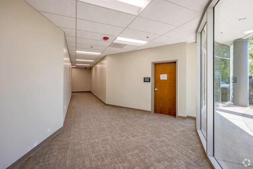 More Photos Of 1386 Lead Hill Blvd, Roseville Medical For Lease
