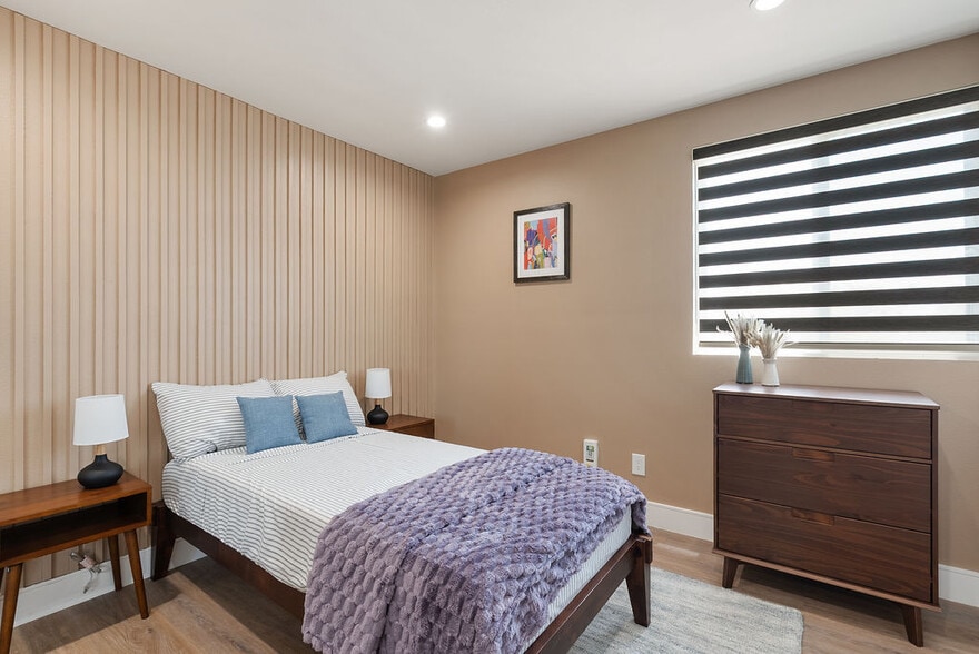 More Photos Of 1341 N Mariposa Ave, Los Angeles Apartments For Sale