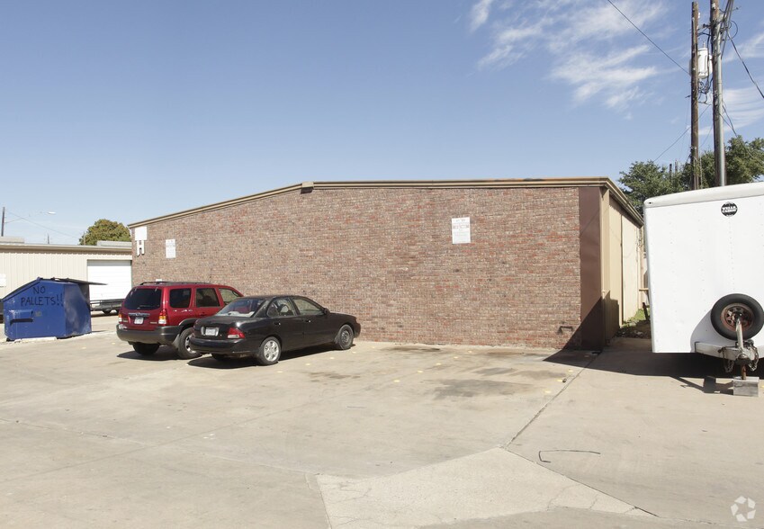 More Photos Of 13200 Pond Springs Rd, Austin Unknown For Lease