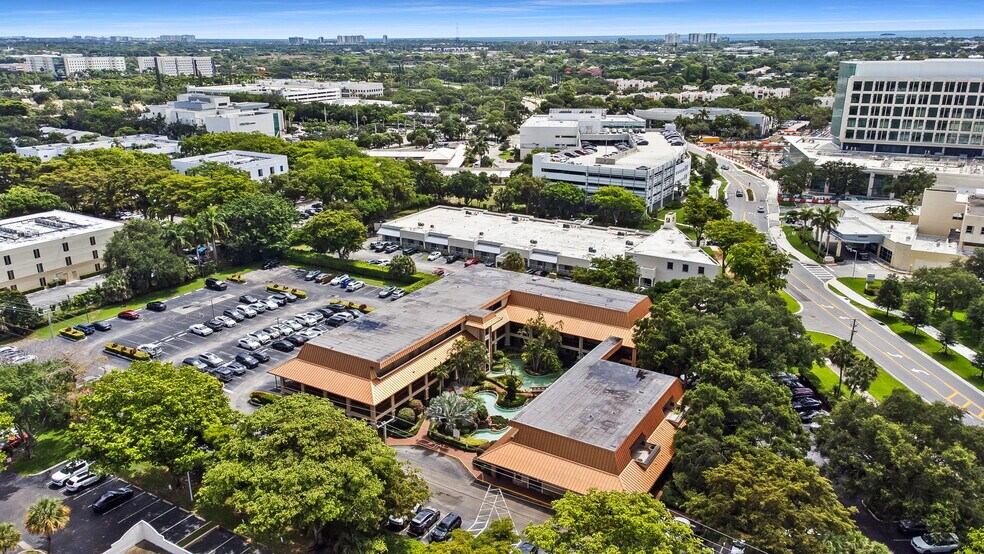 More Photos Of 825-875 Meadows Rd, Boca Raton Medical For Lease