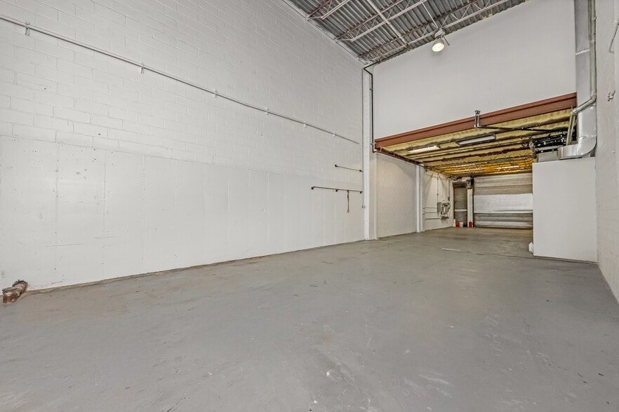 More Photos Of 57-11 58th St, Maspeth Warehouse For Sale