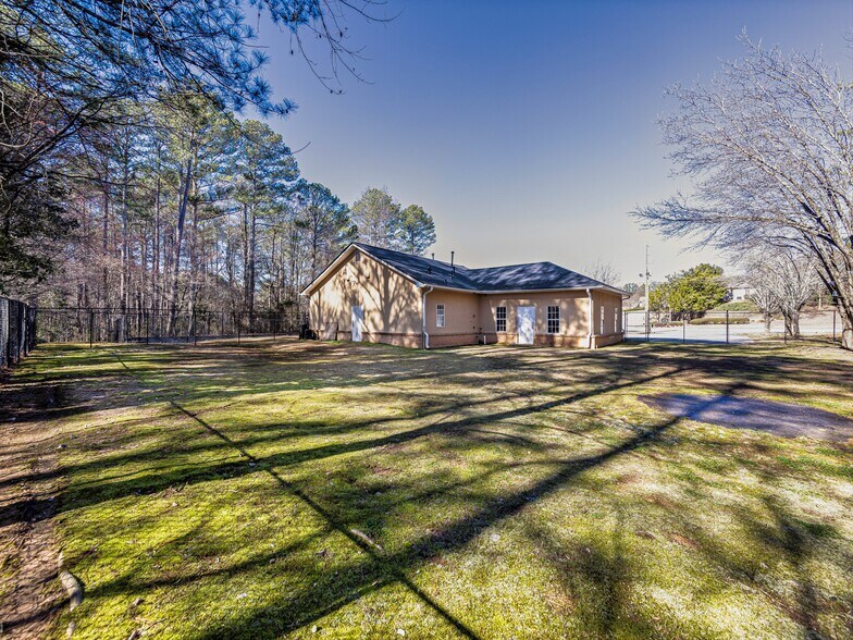 More Photos Of 2425 W Park Place Blvd, Stone Mountain Schools For Sale