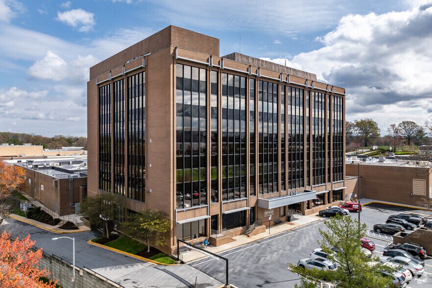 More Photos Of 656 Quince Orchard Rd, Gaithersburg Office For Lease