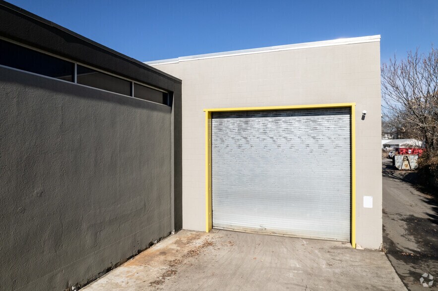 More Photos Of 1000 Brighton St, Union Township Manufacturing For Lease