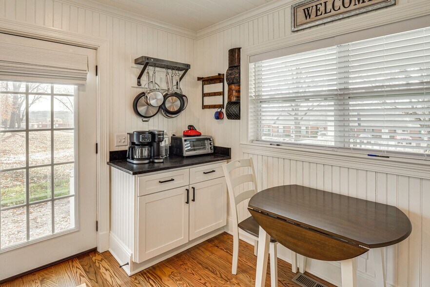 More Photos Of , Lewisburg Specialty For Sale