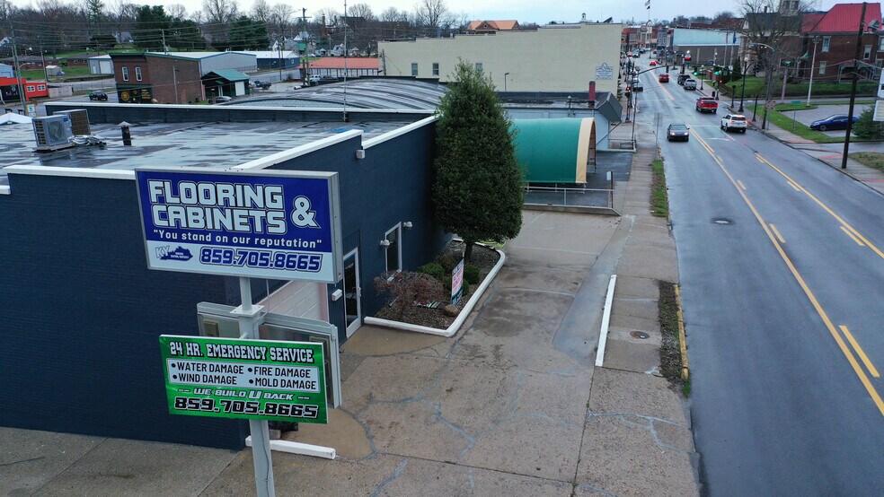 More Photos Of 325 W Main St, Lebanon Office Residential For Sale