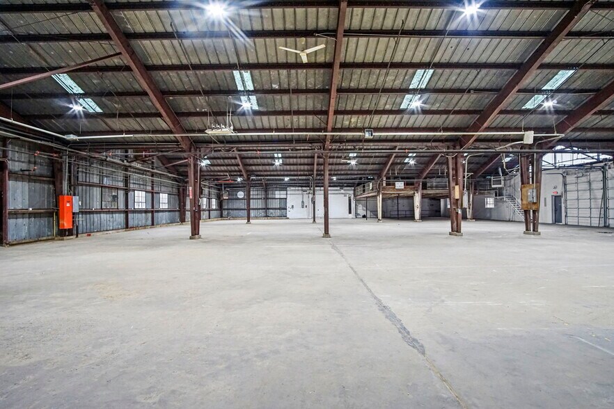 More Photos Of 1701 NW 5th St, Oklahoma City Unknown For Lease