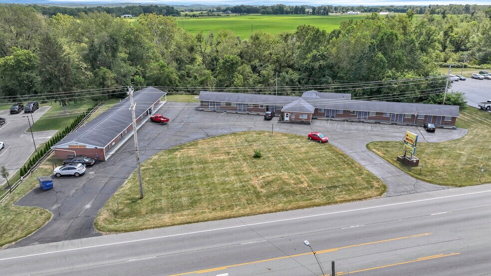 More Photos Of 1342 Hebron Rd, Heath Hotel For Sale