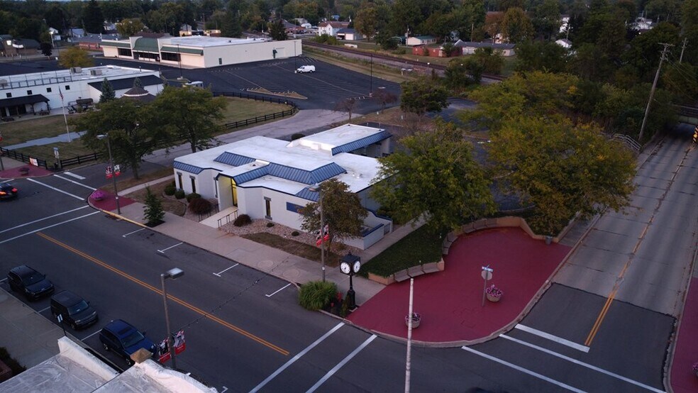 More Photos Of 245 N Seltzer St, Crestline Bank For Sale