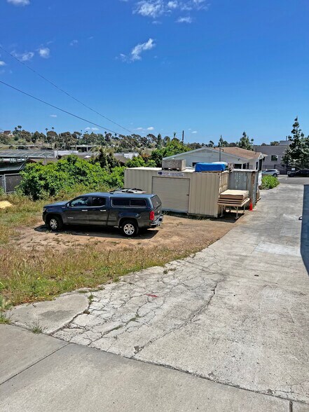 More Photos Of 3358 F St, San Diego Warehouse For Lease
