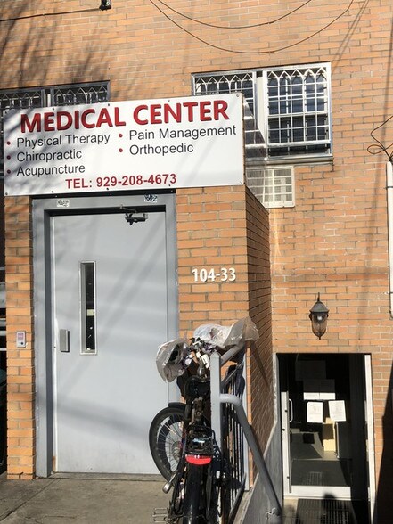 More Photos Of 10431-104-33 39th Ave, Corona Office For Sale
