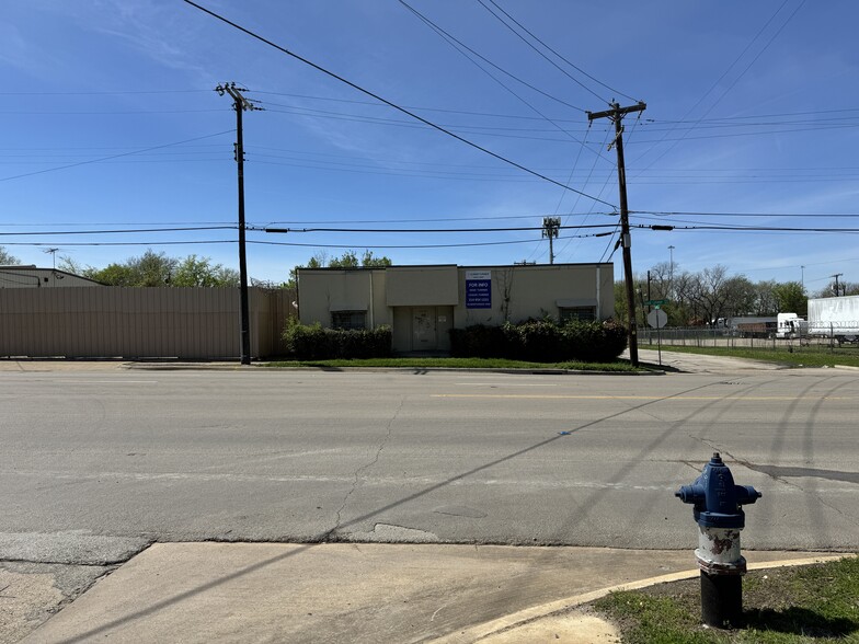 Primary Photo Of 1801 S Good Latimer Expy, Dallas Distribution For Sale