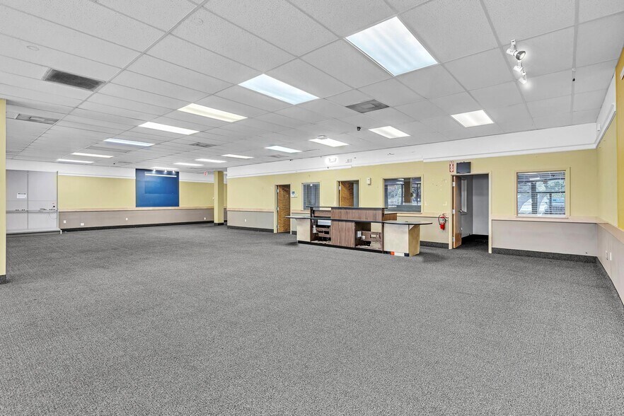 More Photos Of 2424 N St Rd 7, Fort Lauderdale Unknown For Lease