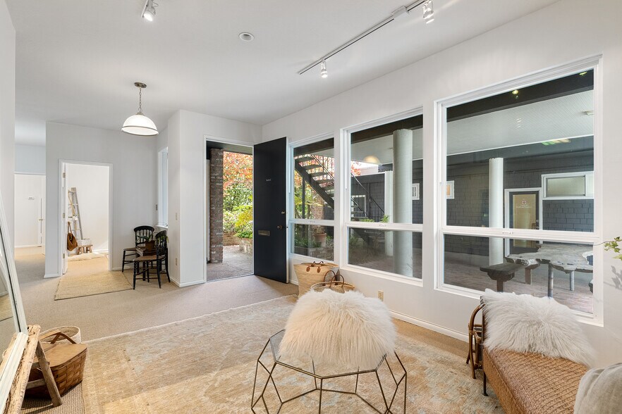 More Photos Of 125-131 Camino Alto, Mill Valley Office For Lease