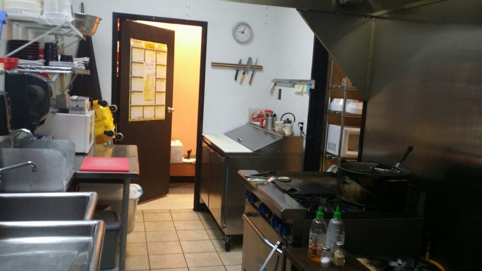 More Photos Of 16755 SW Baseline Rd, Beaverton Storefront Retail Office For Lease