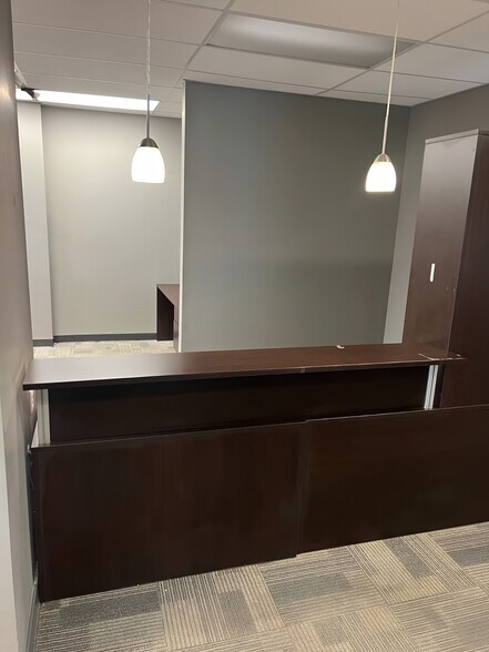 More Photos Of 10 Ewen Rd, Hamilton Medical For Lease