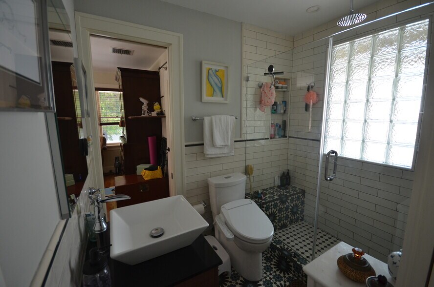 More Photos Of 334 NE 26th Ter, Miami Specialty For Sale