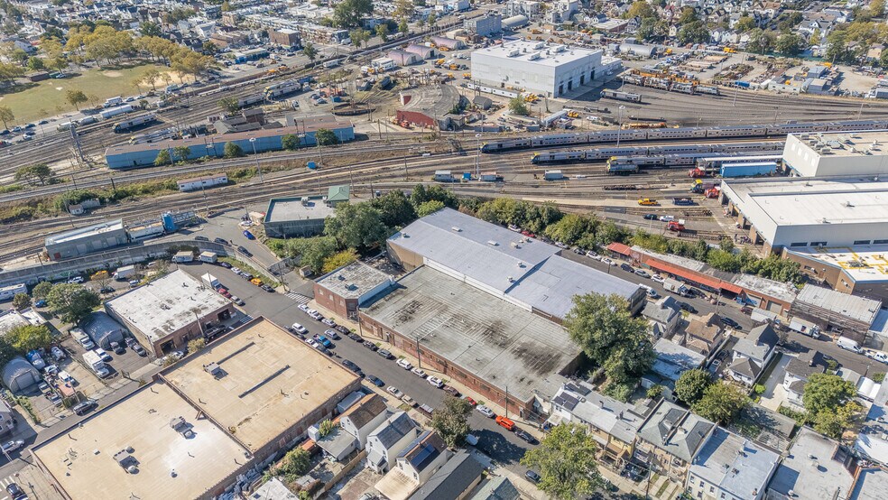 More Photos Of 8950 127th St, Richmond Hill Warehouse For Sale