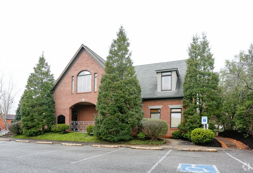 More Photos Of 420 Laboratory Rd, Oak Ridge Medical For Sale