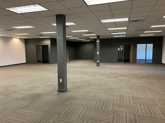 More Photos Of 2985 S Ridge Rd, Green Bay Medical For Lease