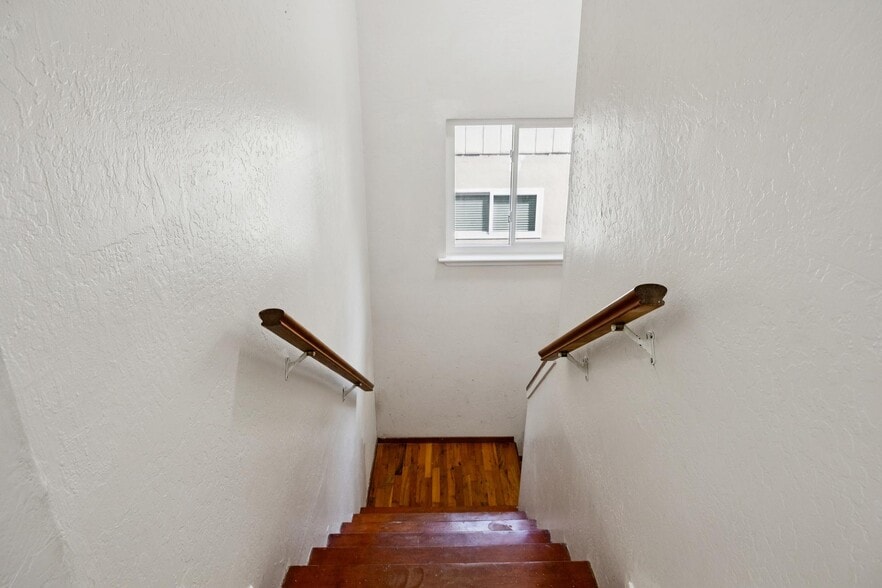 More Photos Of 601 Burns Ave, Aptos Multifamily For Sale