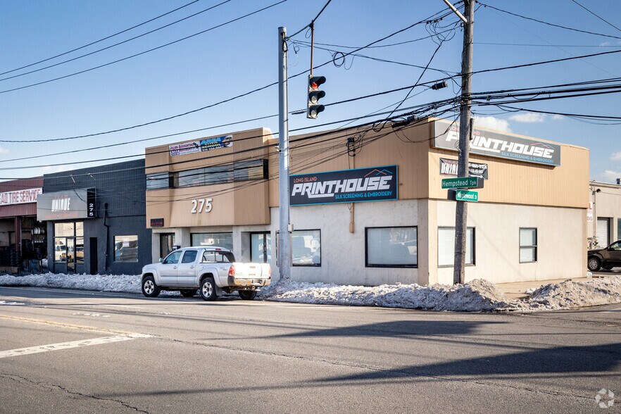 Primary Photo Of 275 Hempstead Tpke, West Hempstead Unknown For Lease
