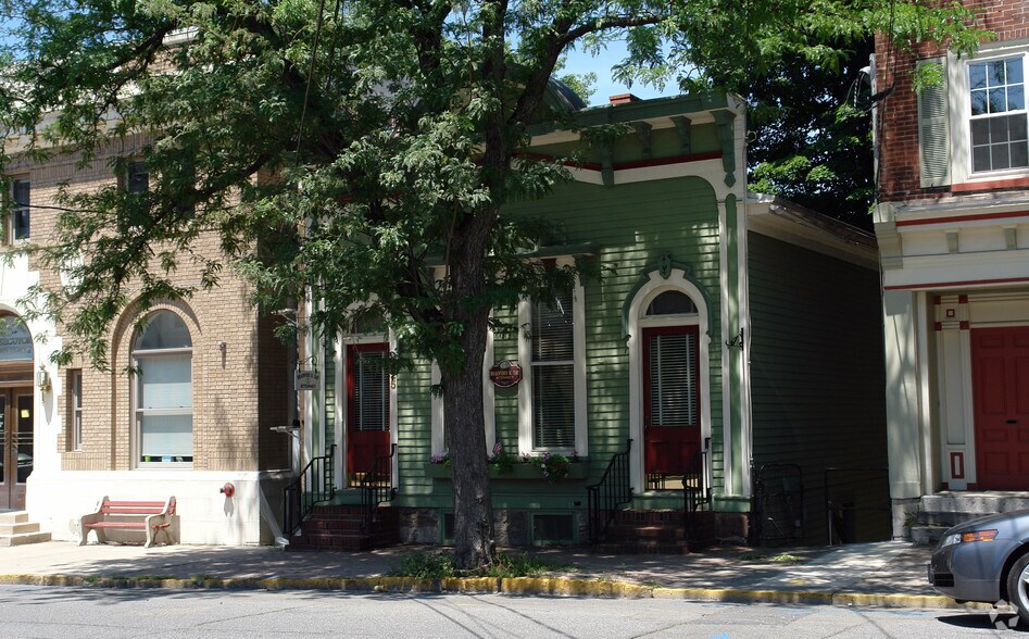 Primary Photo Of 325 Front St, Belvidere Office For Lease