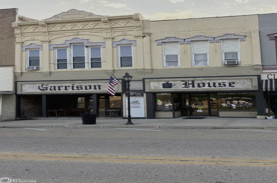 Primary Photo Of 104 N 16th St, Clarinda Hospitality For Sale