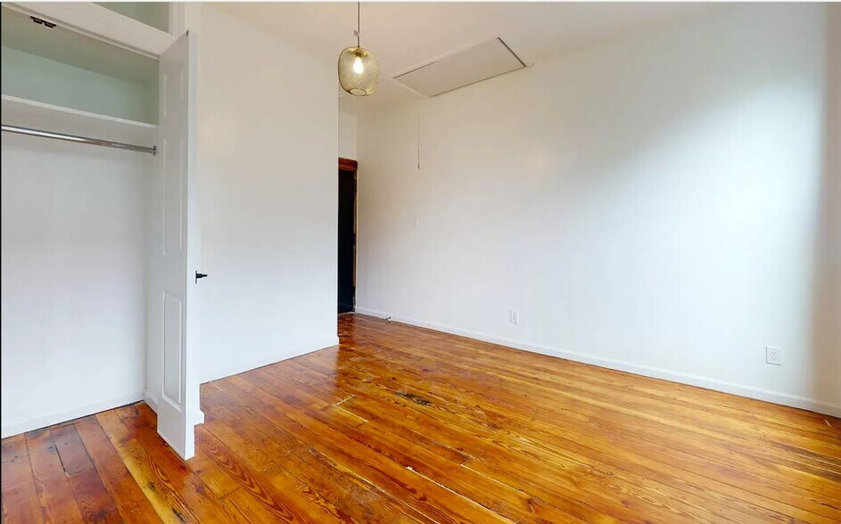 More Photos Of 248 Driggs Ave, Brooklyn Apartments For Sale