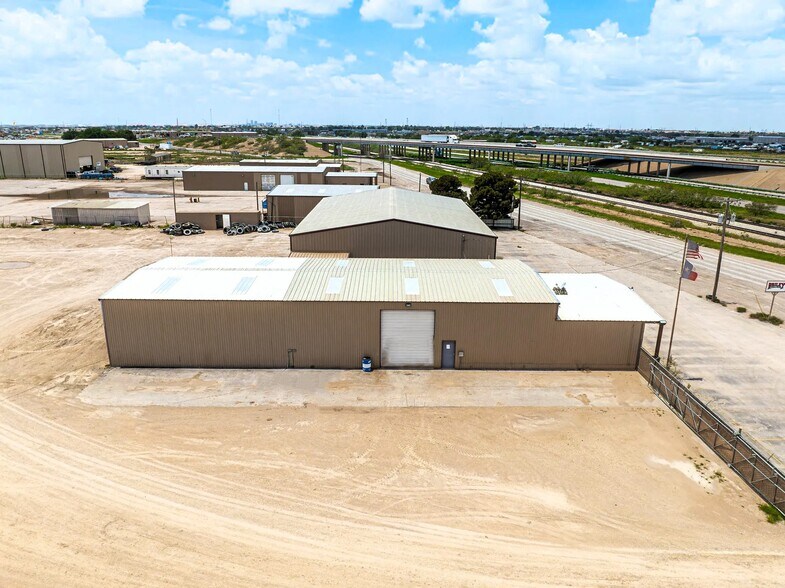 More Photos Of 6700 Interstate 20, Midland Warehouse For Lease