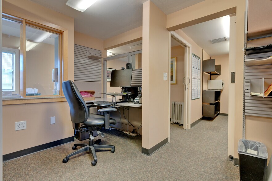 More Photos Of 6 Hampton Rd, Exeter Medical For Sale