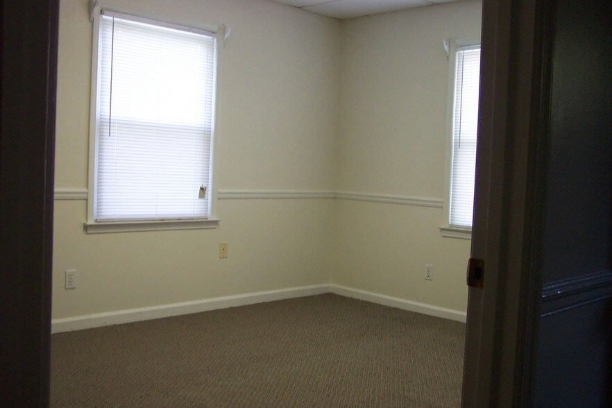 More Photos Of 2175 Highpoint Rd, Snellville Coworking Space
