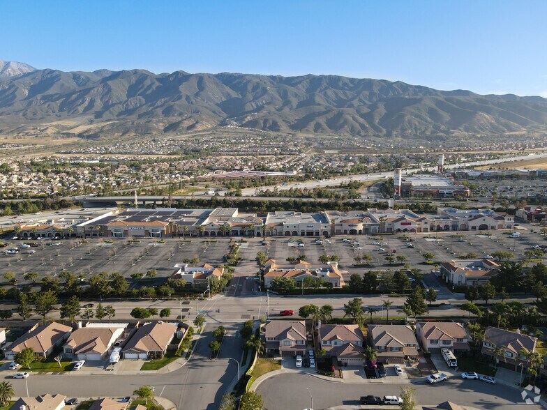 More Photos Of 14940-15160 Summit Ave, Fontana Unknown For Lease