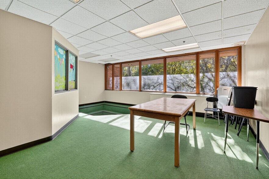 More Photos Of 1918 Mechanicsburg Rd, Springfield Rehabilitation Center For Sale