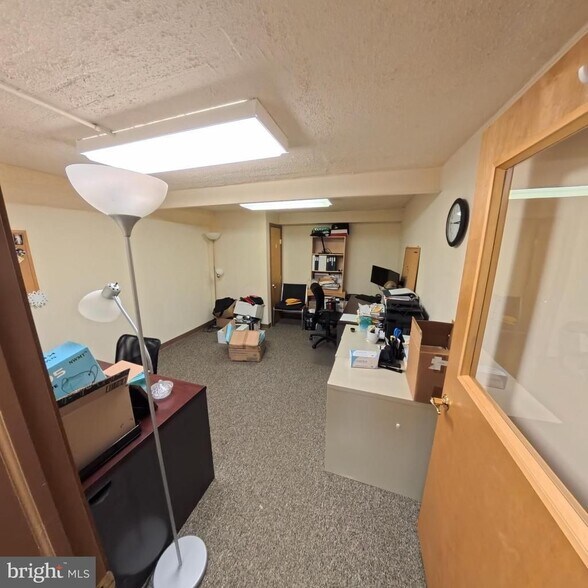 More Photos Of 1515 Mount Hope Ave, Pottsville Office For Lease