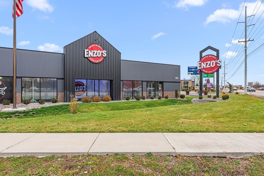 More Photos Of 10592 W State St, Boise Carwash For Sale